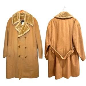 Mighty Mac Vintage 70s Tan men’s Winter coat w/ Faux Fur Lapel lined size 42